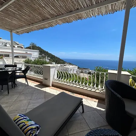 La Panoramica Sea View 度假居 *