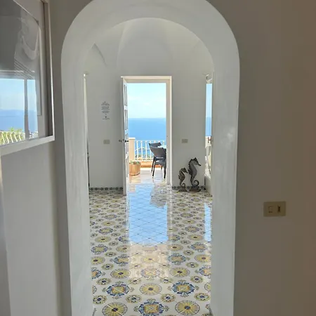 度假居 La Panoramica Sea View